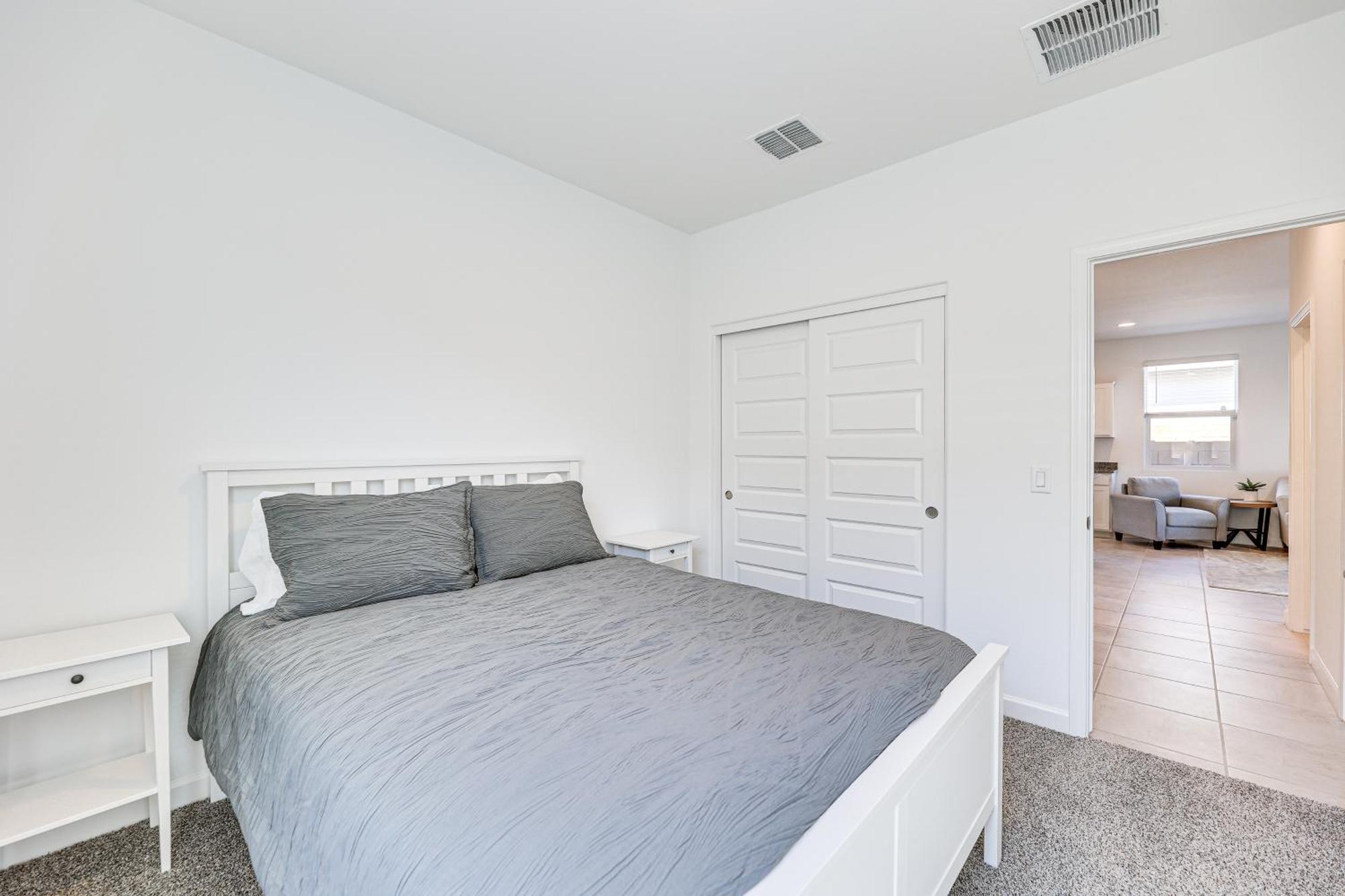 Maricopa Home With Putting Green And Covered Patio! Екстер'єр фото